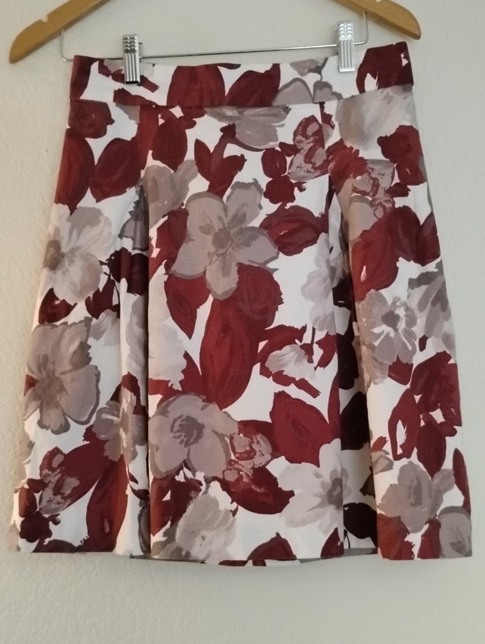 H&M Floral A-Line Skirt in Burgundy and Taupe on White